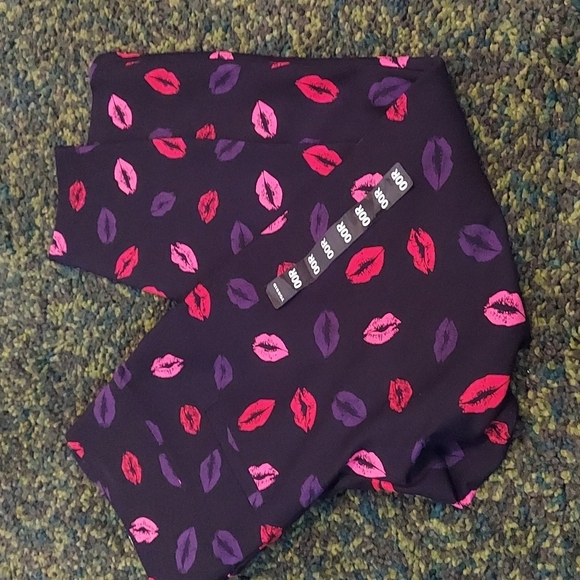 Torrid NEW Pixie Pants Size 00R - Picture 4 of 10